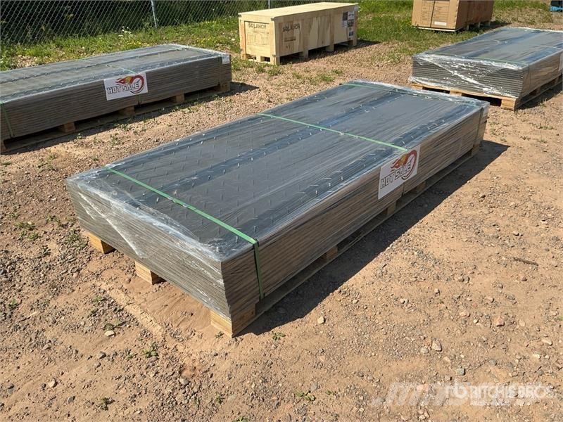 Quantity of (15) FPM 41 in x 94 in Ground Protect Ostale kargo komponente