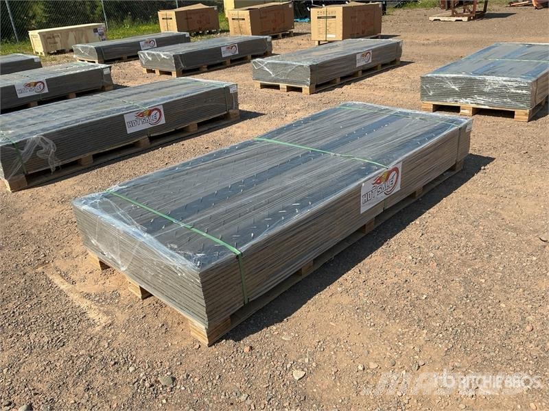 Quantity of (15) FPM 41 in x 94 in Ground Protect Ostale kargo komponente
