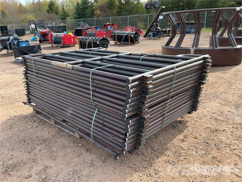 Quantity of (18) 7 ft 6 in 5 Rail Livestock Panel Other livestock machinery and accessories