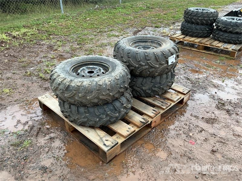  Quantity of (2) 26x9-12 Tires الإطارات والعجلات والحافات
