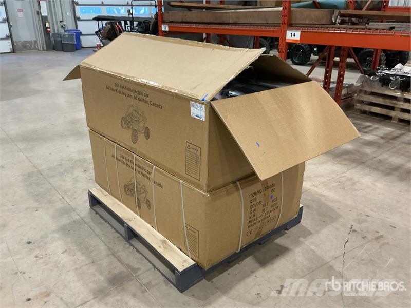 Quantity of (2) Battery Operated Ride-On Mini Side Andre komponenter