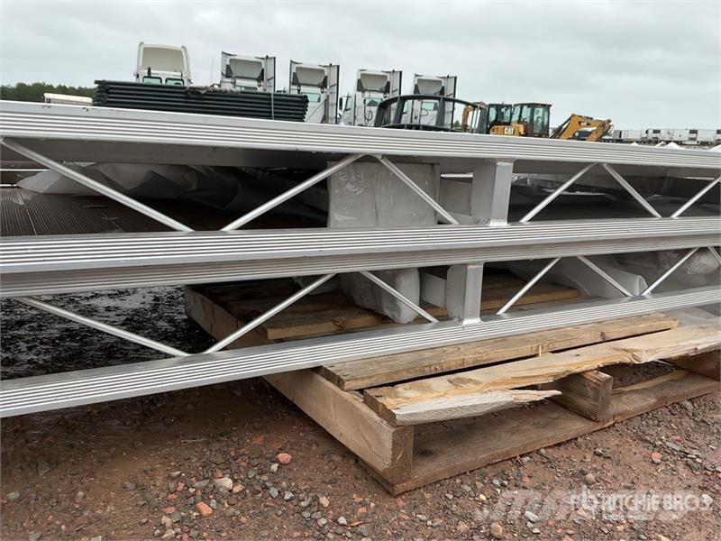  Quantity of (2)  BYT BDF412 4 ft x 12 ft Aluminum  Další