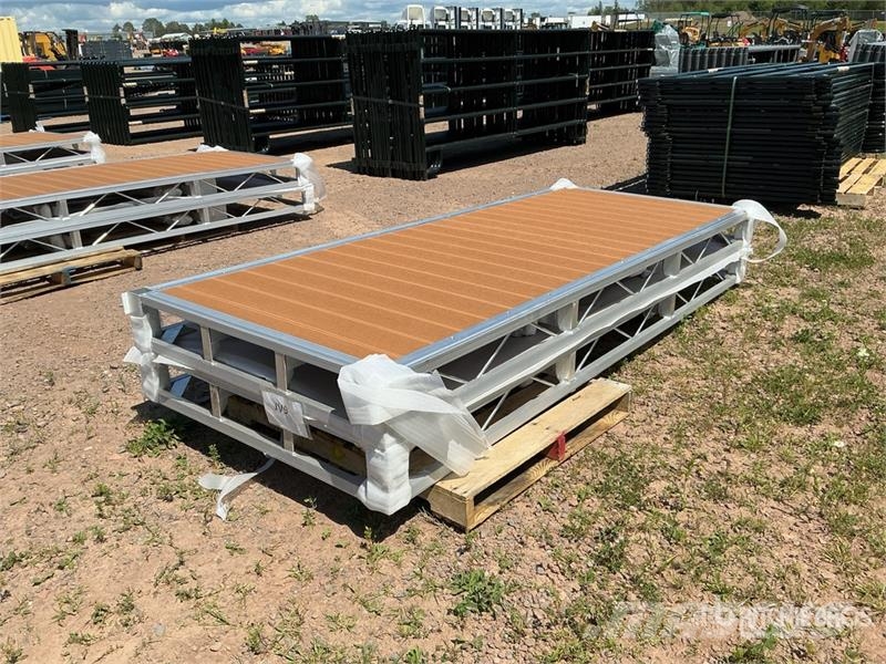  Quantity of (2)  BYT BDF410 4 ft x 10 ft Aluminum  Další
