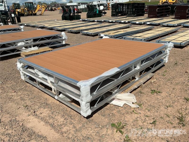  Quantity of (2)  BYT BDF6 6 ft x 8 ft Aluminum Boa Další