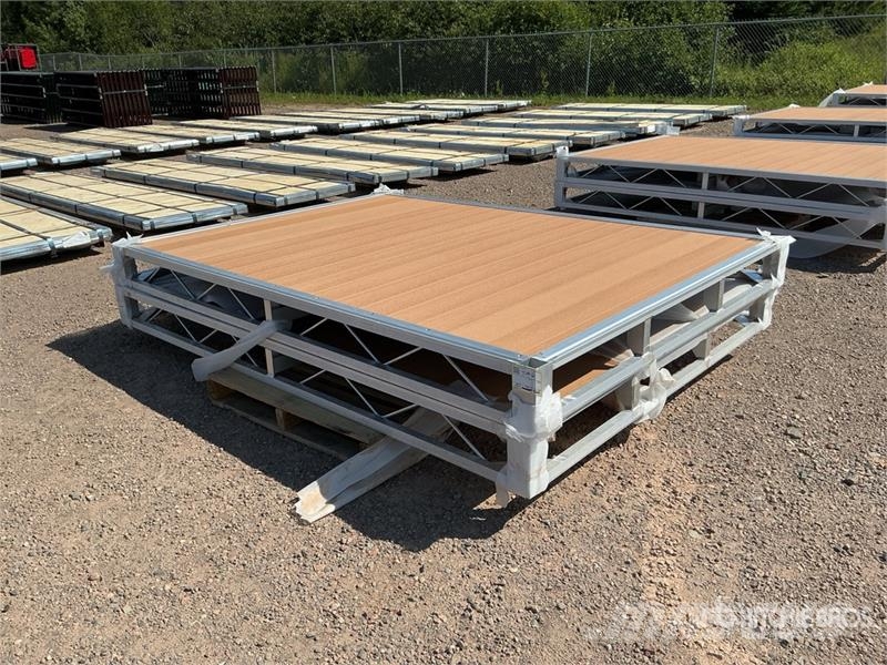  Quantity of (2)  BYT BDF6 6 ft x 8 ft Aluminum Boa Další