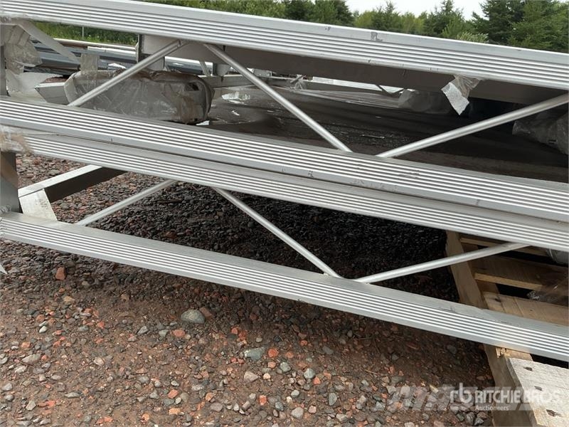  Quantity of (2)  BYT BDF6 6 ft x 8 ft Aluminum Boa Další