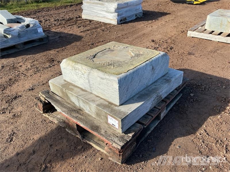 Quantity of (2) Marble Blocks Seilwinden, Bauaufzüge und Lastenaufzüge