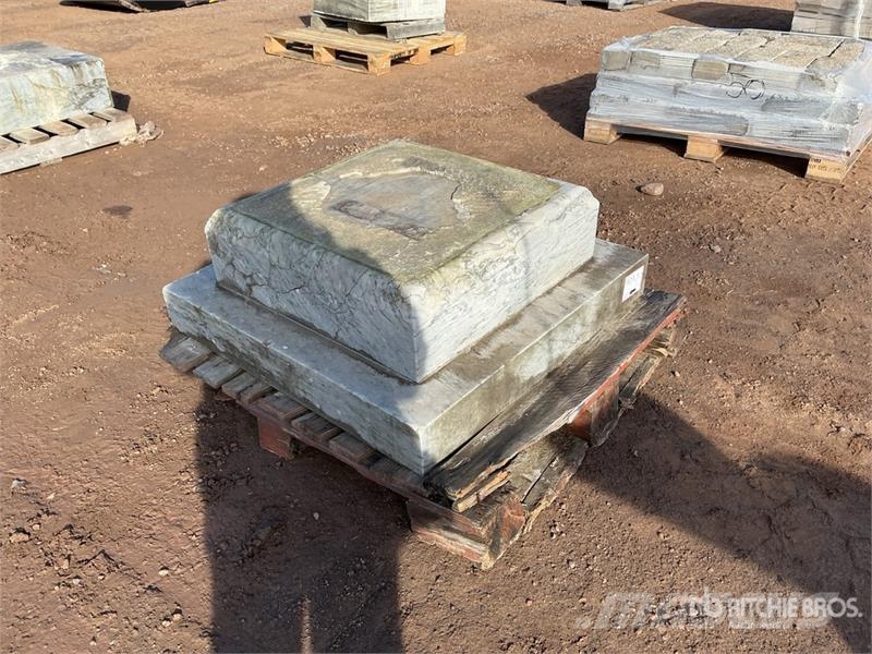 Quantity of (2) Marble Blocks Seilwinden, Bauaufzüge und Lastenaufzüge
