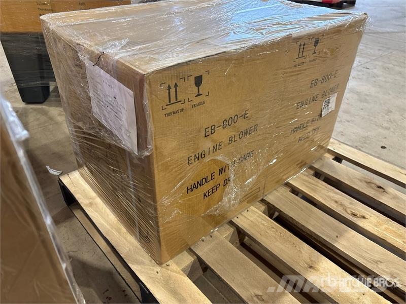 Quantity of (2) Powertek EB-800-E Leaf Blower (Un Zariadenie na odstraňovanie odpadkov