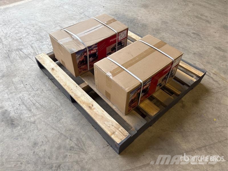  Quantity of (2)  Powertek WW13000 13000 lb Winch ( Montacargas y elevadores de material
