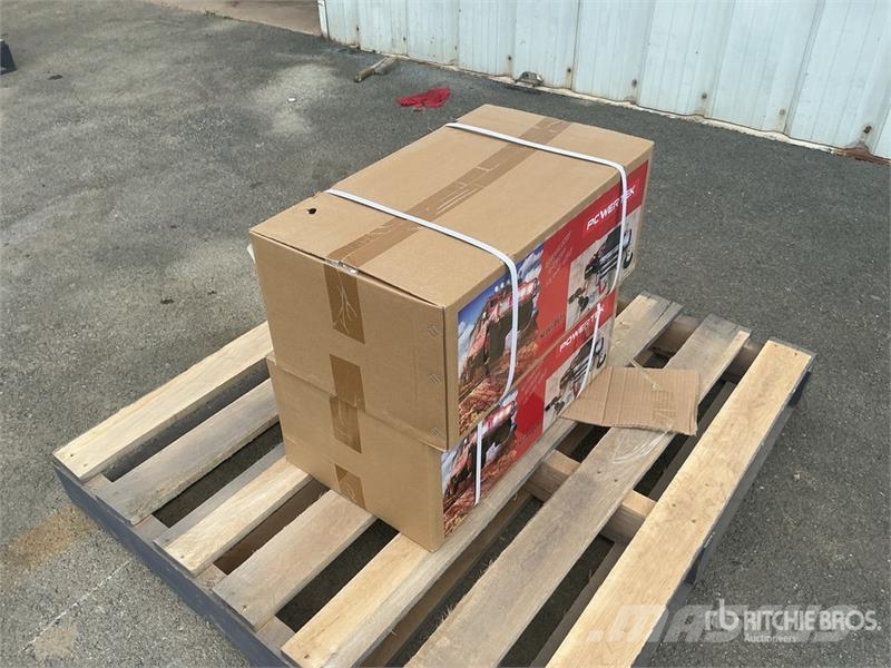  Quantity of (2)  Powertek WW13000 13000 lb Winch ( Lyftblock, vinschar och materialhissar