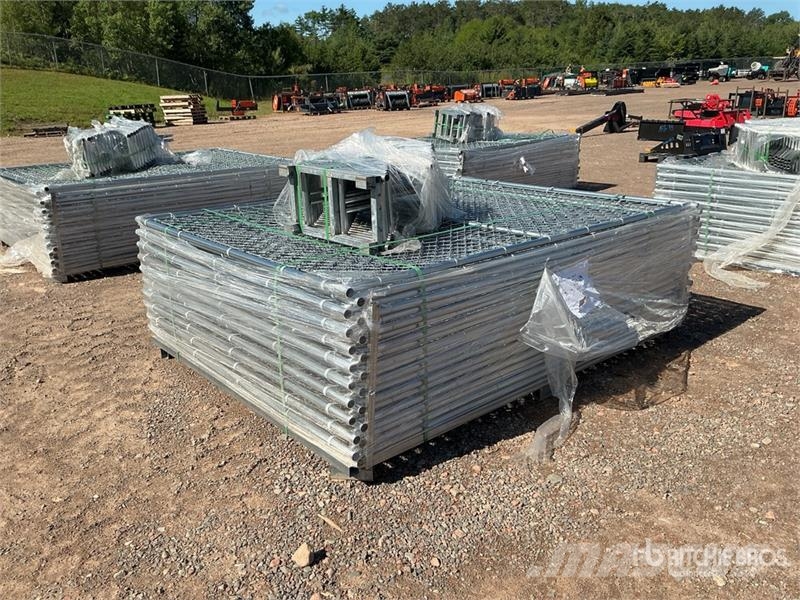 Quantity of (20) 7 ft 5 in x 6 ft Chain Link Tempo Drugi deli