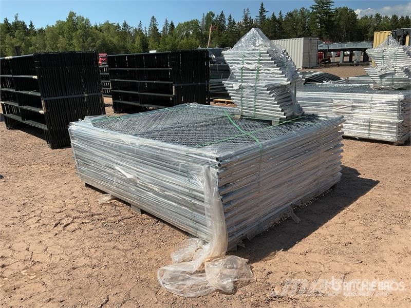 Quantity of (20) 7 ft 5 in x 6 ft Chain Link Tempo Drugi deli