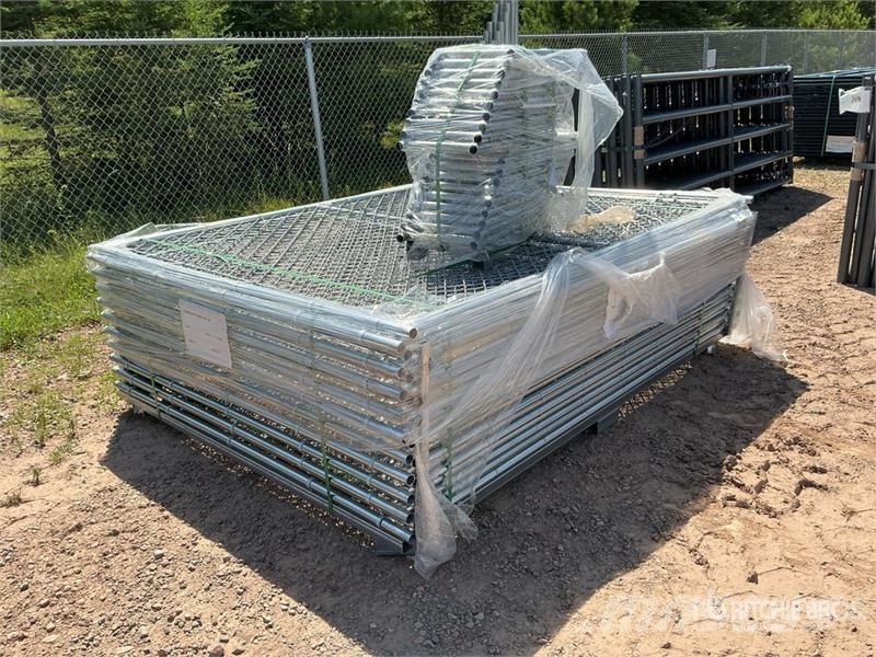 Quantity of (20) 7 ft 5 in x 6 ft Chain Link Tempo Drugi deli
