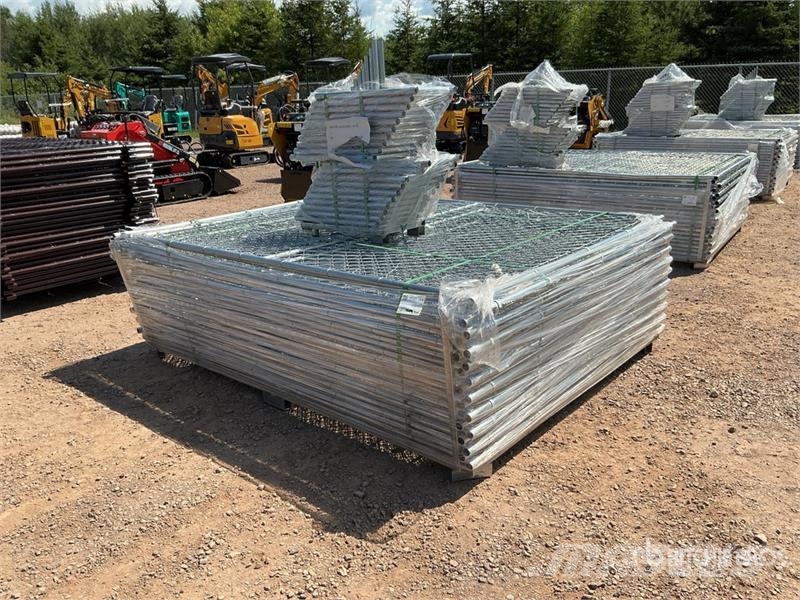 Quantity of (20) 7 ft 5 in x 6 ft Chain Link Tempo Drugi deli