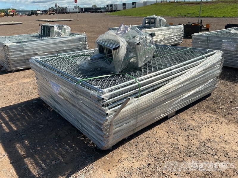 Quantity of (20) 7 ft 5 in x 6 ft Chain Link Tempo Drugi deli