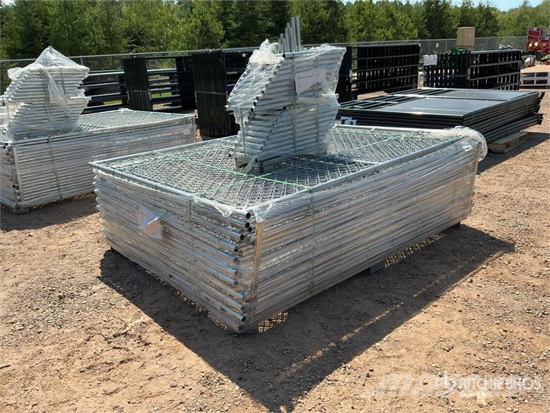 Quantity of (20) 7 ft 5 in x 6 ft Chain Link Tempo Drugi deli