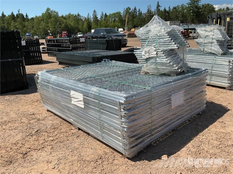 Quantity of (20) 7 ft 5 in x 6 ft Chain Link Tempo Drugi deli