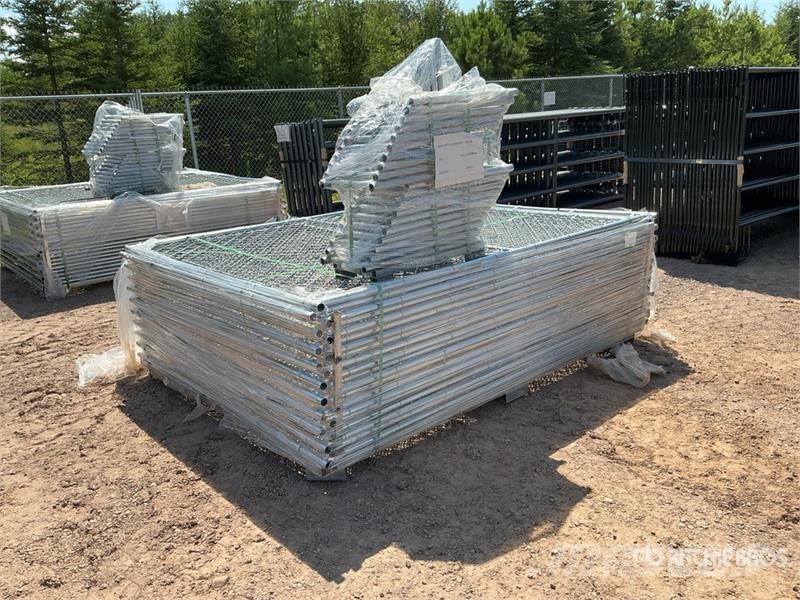 Quantity of (20) 7 ft 5 in x 6 ft Chain Link Tempo Drugi deli