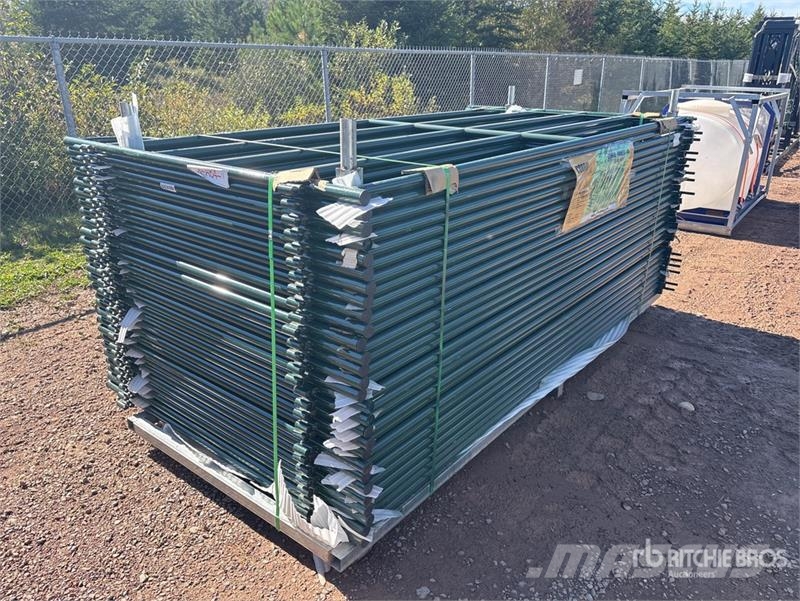  Quantity of (28) 9 ft 4 in Powder Coated Corral Li Ostali stroji in oprema za živino