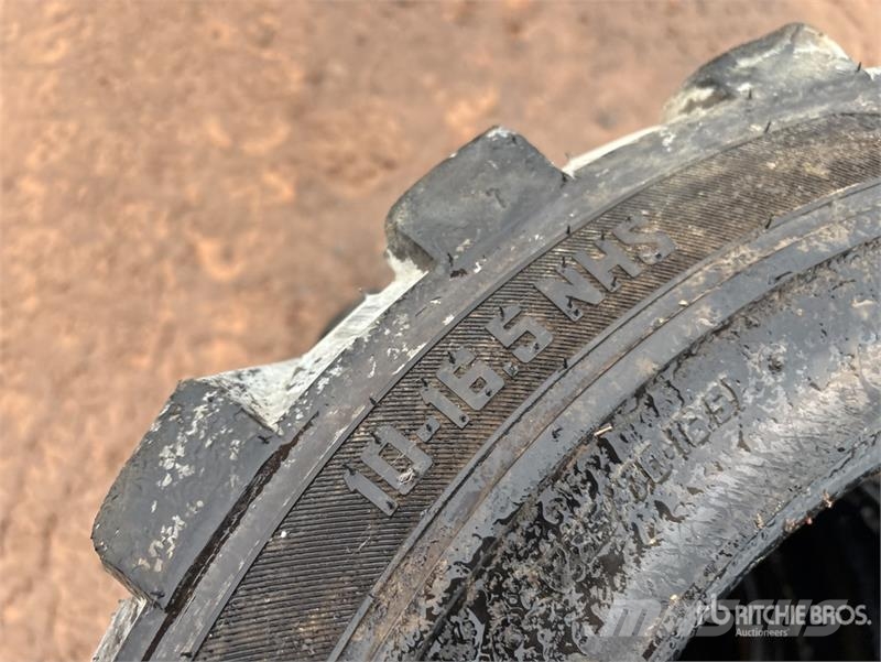  Quantity of (3) 10-16.5 Tires 轮胎、车轮、轮圈