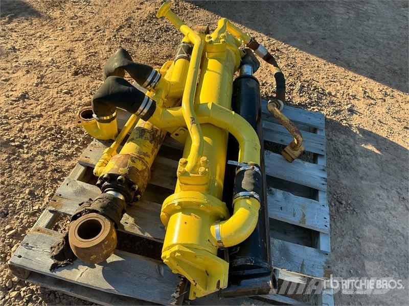 Quantity of (3) Hydraulic Lift Cylinder معدات النقل - غير ذلك