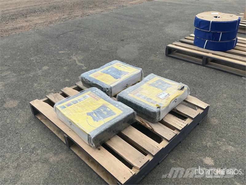 Quantity of (3) Powertek PT1800 Cordless Grease G Drugi deli