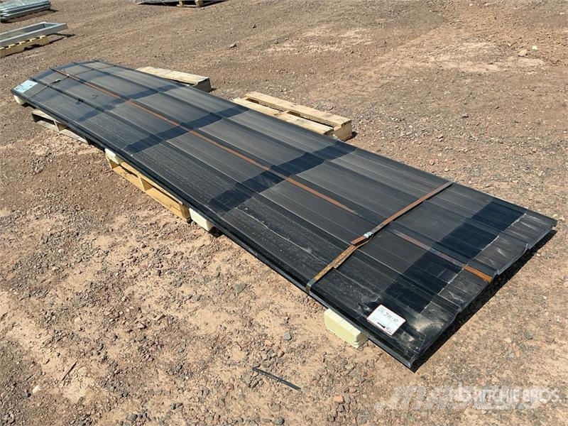 Quantity of (30) Black Metal Roof Panels (Unused) Gervės, keltuvai ir medžiagų kėlimo įranga