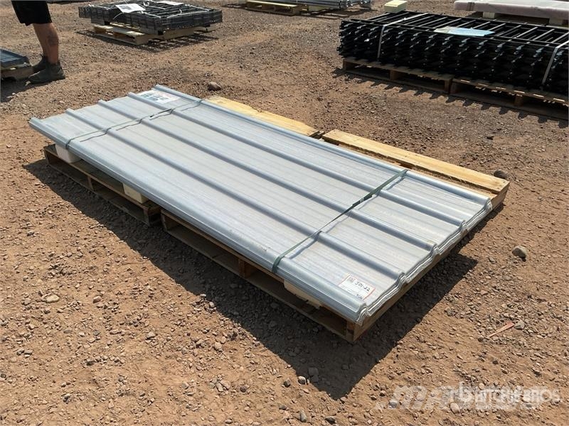 Quantity of (30) Clear Polycarbonate Roof Panel (U Gervės, keltuvai ir medžiagų kėlimo įranga
