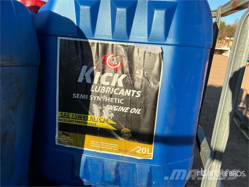Quantity of (32) 20L Semi-Synthetic 15W40 CJ-4 Lub Drugi deli