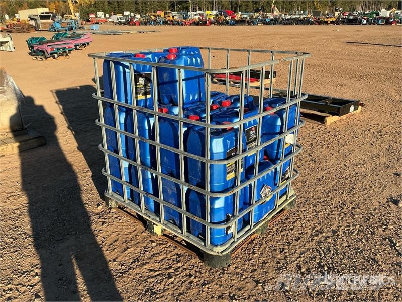 Quantity of (32) 20L Semi-Synthetic 15W40 CJ-4 Lub Drugi deli