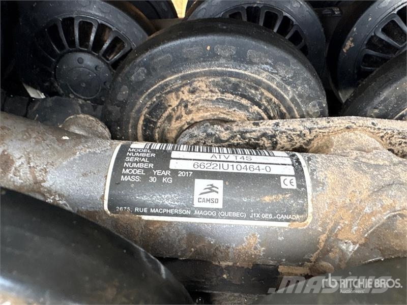  Quantity of (4)  Camso Tracks - Fits ATV T4S مكونات أخرى