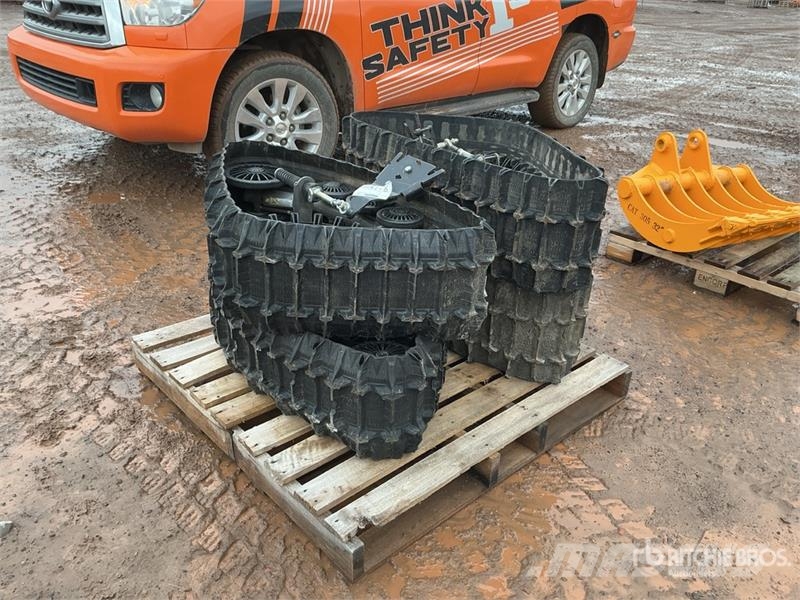  Quantity of (4)  Camso Tracks - Fits ATV T4S مكونات أخرى
