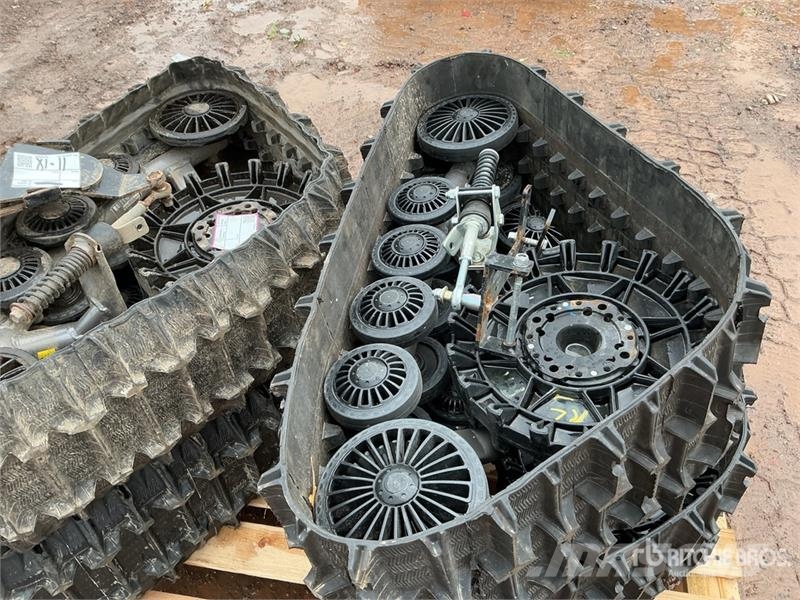  Quantity of (4) Camso Tracks - Fits ATV X4S مكونات أخرى