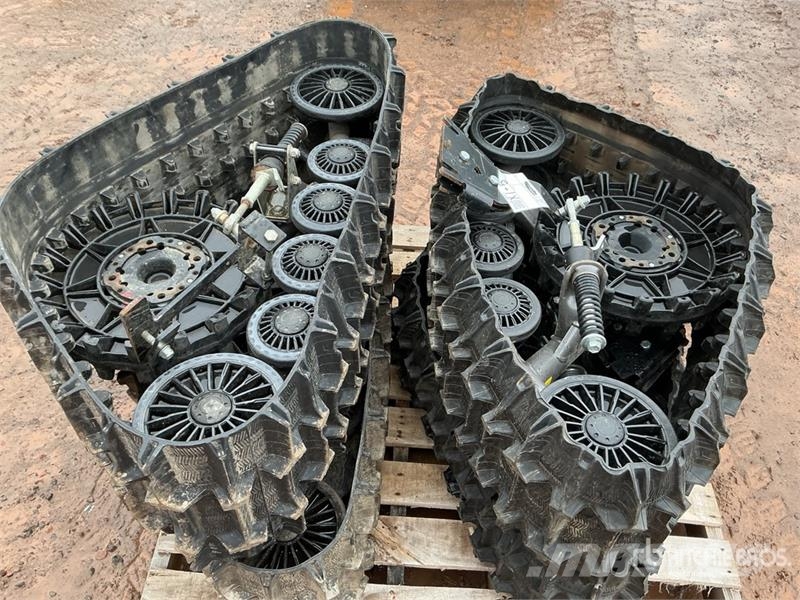  Quantity of (4)  Camso Tracks - Fits ATV T4S مكونات أخرى