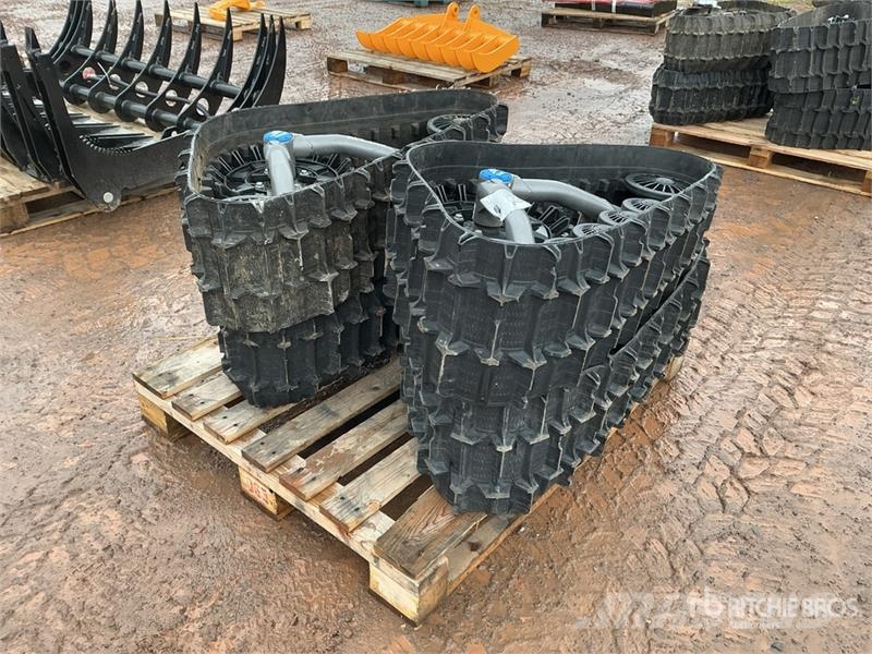  Quantity of (4)  Camso Tracks - Fits ATV T4S مكونات أخرى