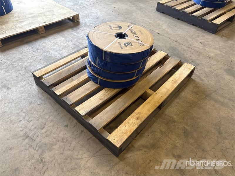  Quantity of (4)  Powertek 2"-300FT PVC Layflat Wat Acessórios de concreto