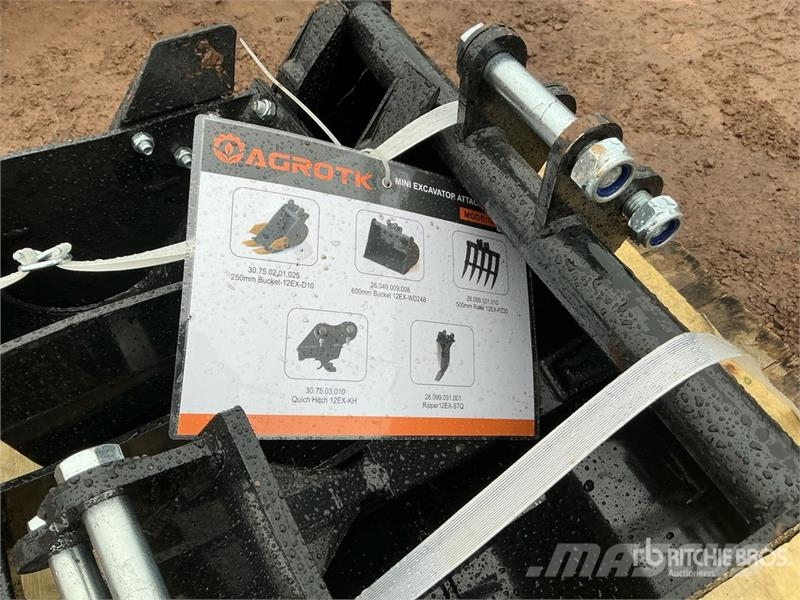  Quantity of (5)  AGT 12EX-SET5 Mini Excavator Atta مكونات أخرى