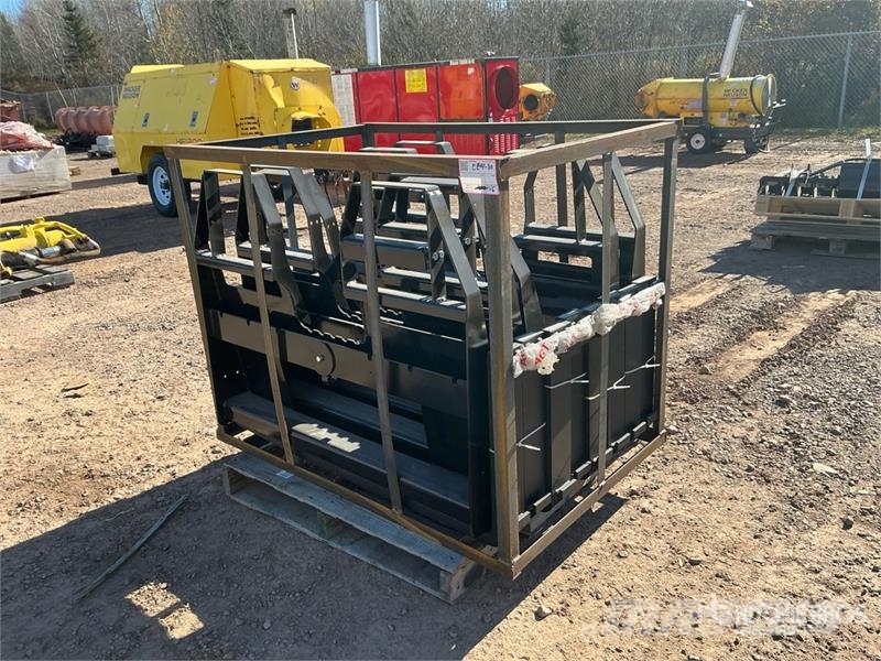  Quantity of (5)  AGT SSCPF48-6600-WFF 48 in Skid S Građevinarske viljuške