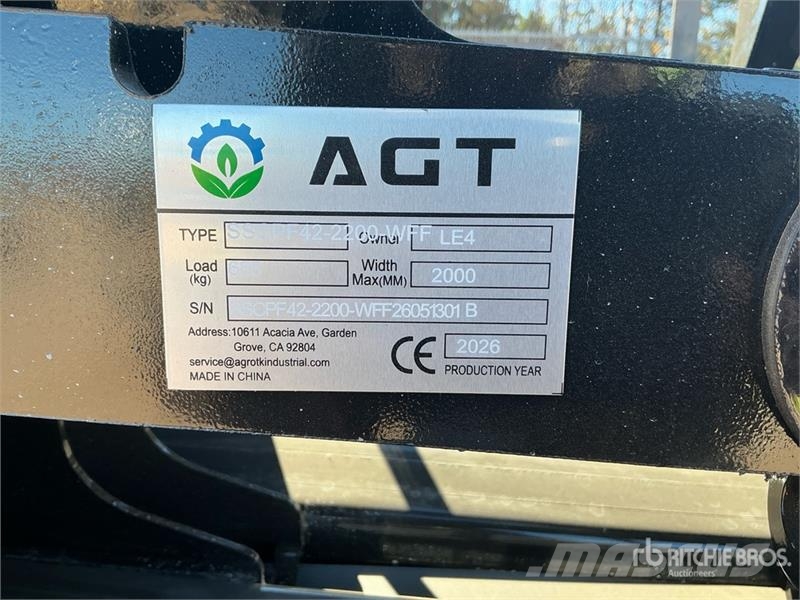 Quantity of (5) AGT SSCPF42-2200-WFF 42 in Skid S Gabeln