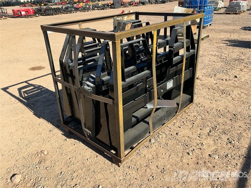 Quantity of (5) AGT SSCPF48-6600-WFF 48 in Skid S Građevinarske viljuške
