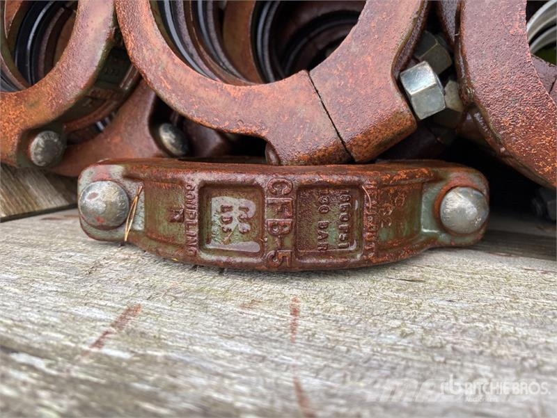 Quantity of 6 in Cement Pipe Clamps Outros Florestal