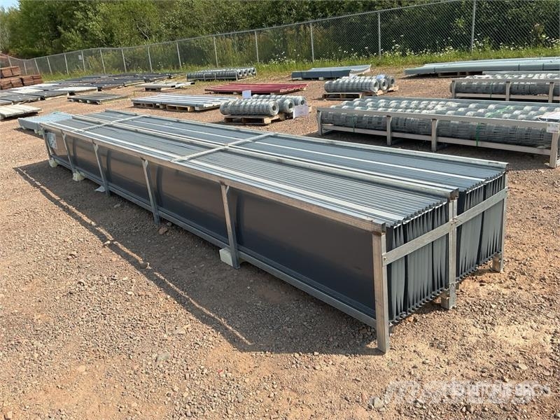Quantity of (60) 17.7 in x 19.69 ft Grey Metal Roo Gervės, keltuvai ir medžiagų kėlimo įranga
