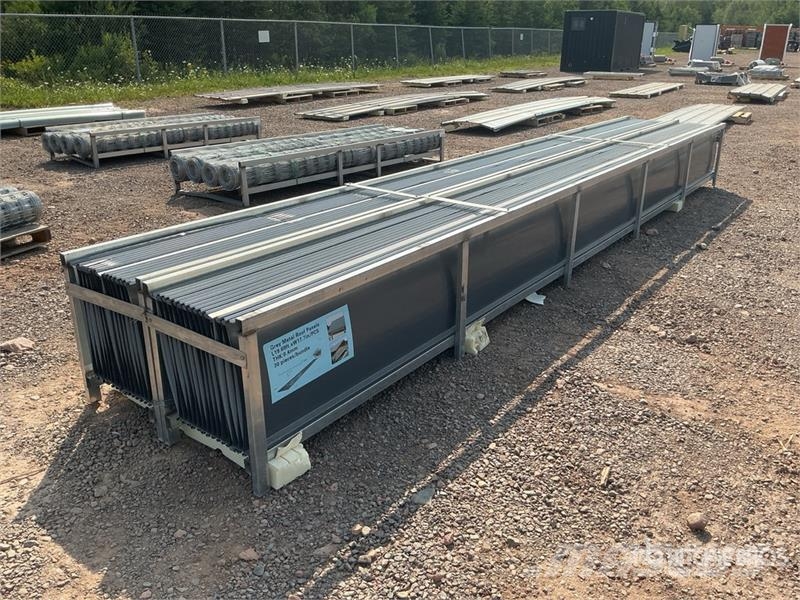 Quantity of (60) 17.7 in x 19.69 ft Grey Metal Roo Gervės, keltuvai ir medžiagų kėlimo įranga