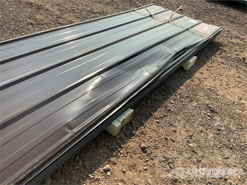 Quantity of (70) 12ft x 3ft Brown Metal Roof/Wall Csörlők, emelőberendezések és anyagmozgató liftek