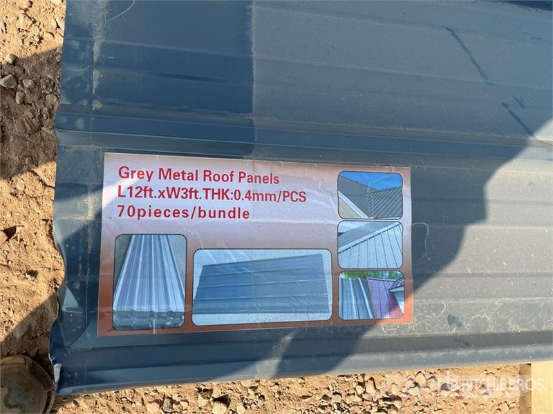  Quantity of (70) Grey Metal Roof Panels Gervės, keltuvai ir medžiagų kėlimo įranga