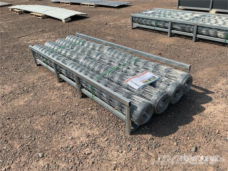 Quantity of (8) 164 ft x 3 ft 9 in Galvanized Hot- Zäune und Zubehör