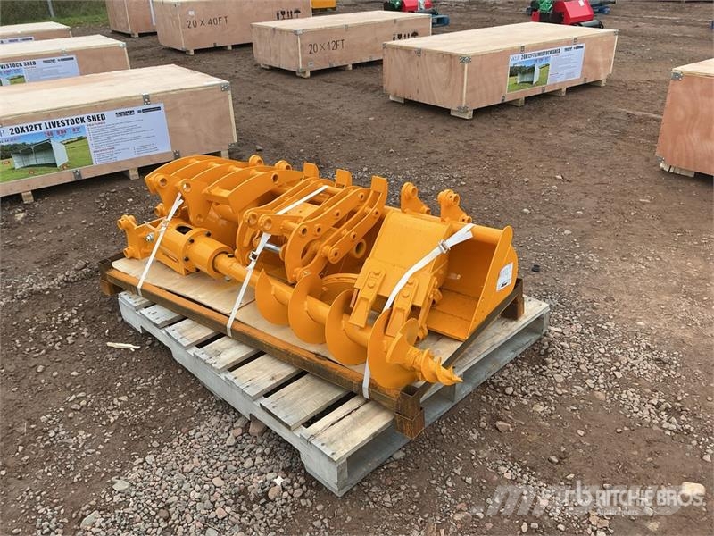 Quantity of (8) GIYI Cat 301 GYA-8 Mini Excavator Outros componentes