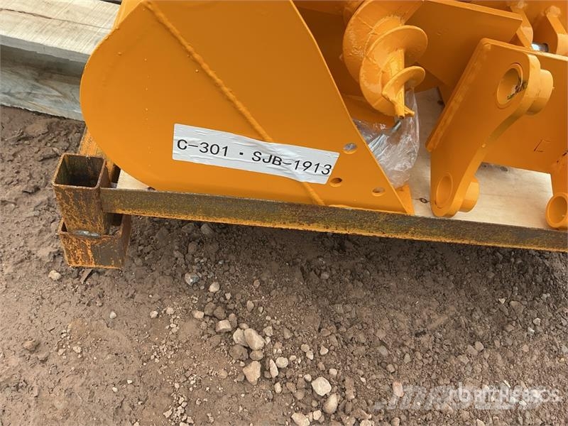 Quantity of (8) GIYI Cat 301 GYA-8 Mini Excavator Outros componentes