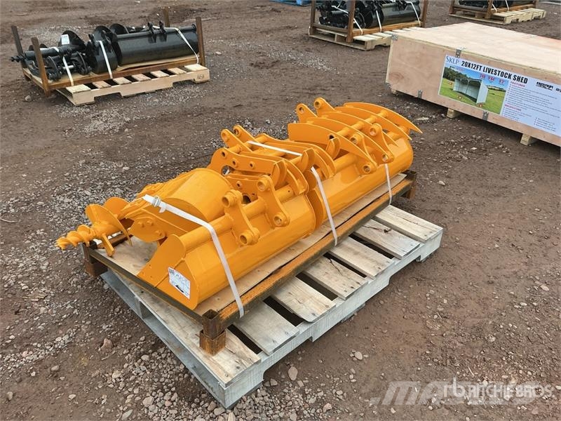 Quantity of (8) GIYI Cat 301 GYA-8 Mini Excavator Outros componentes